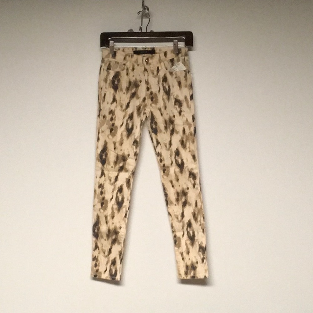Joe’s jeans size 24. Light pink and brown